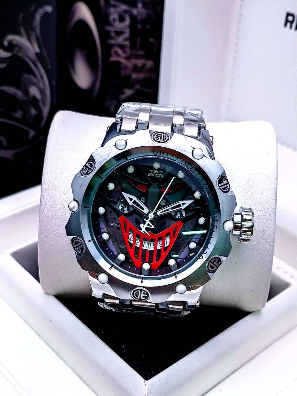 INVICTA