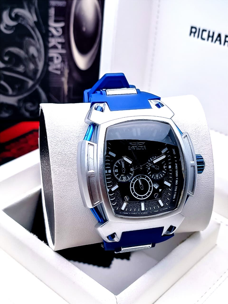 INVICTA