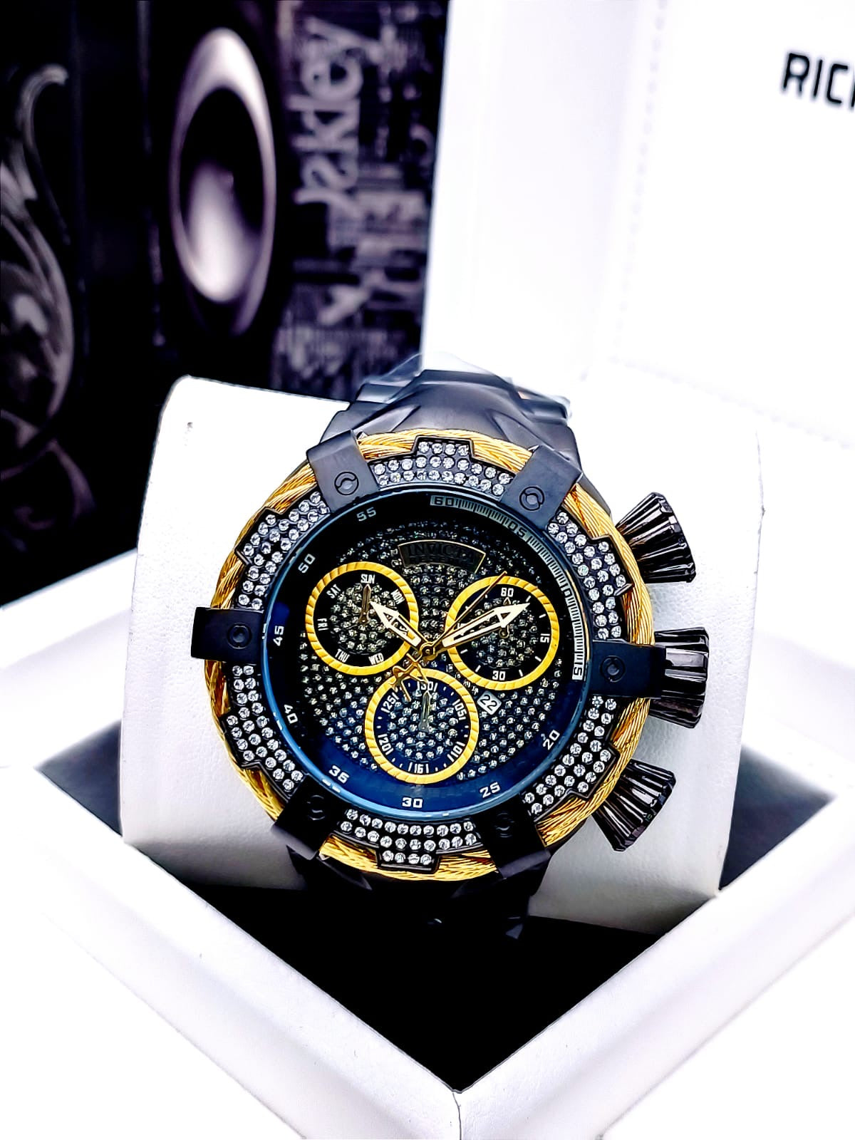 INVICTA