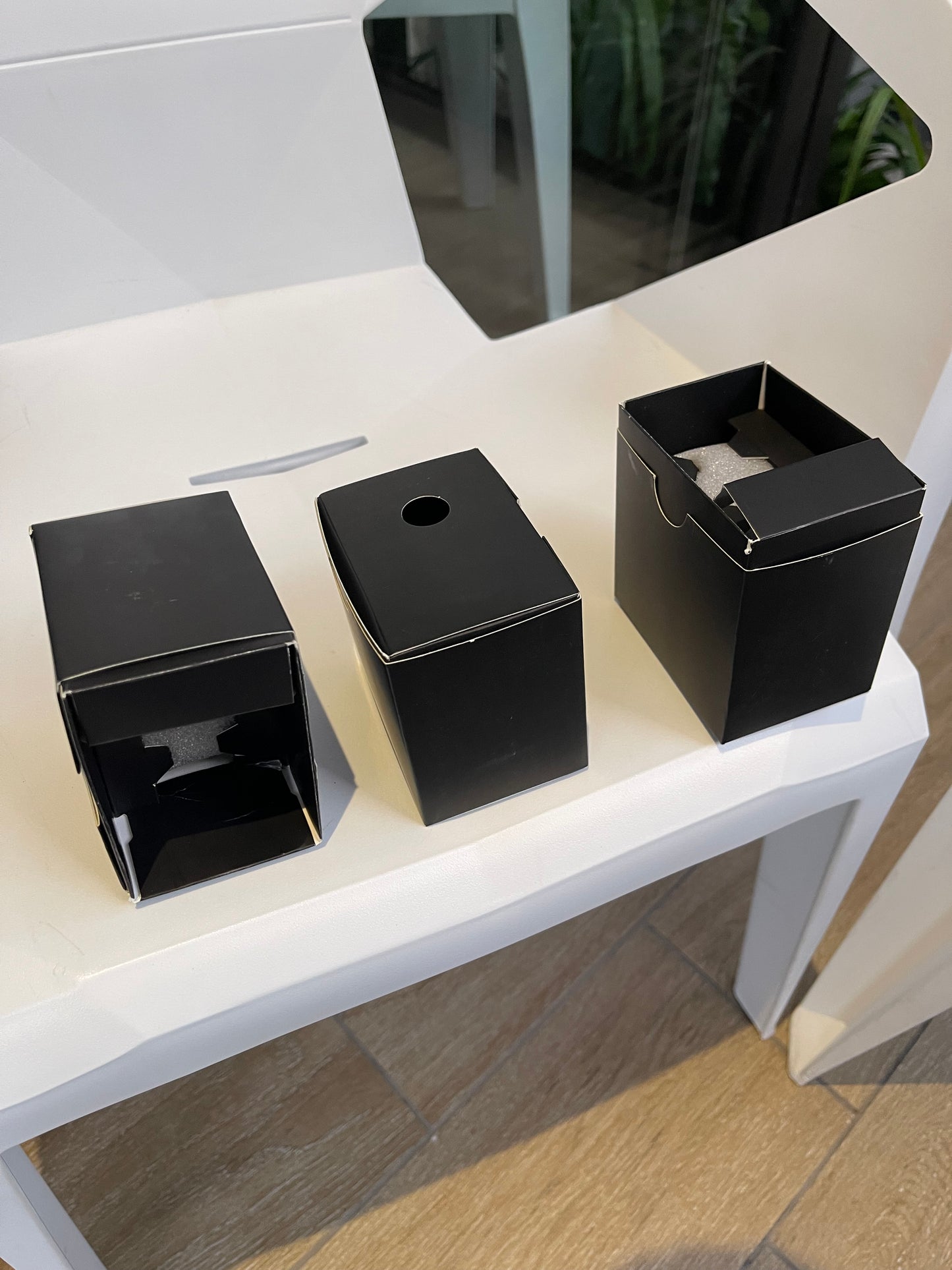 3 CAJAS NEGRAS DE PRESENTACIÓN