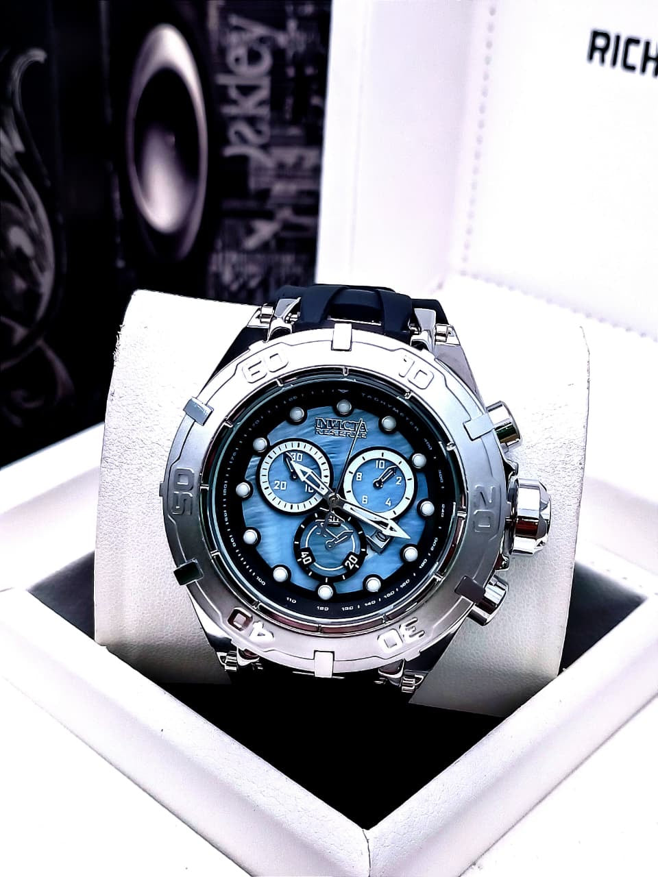 INVICTA