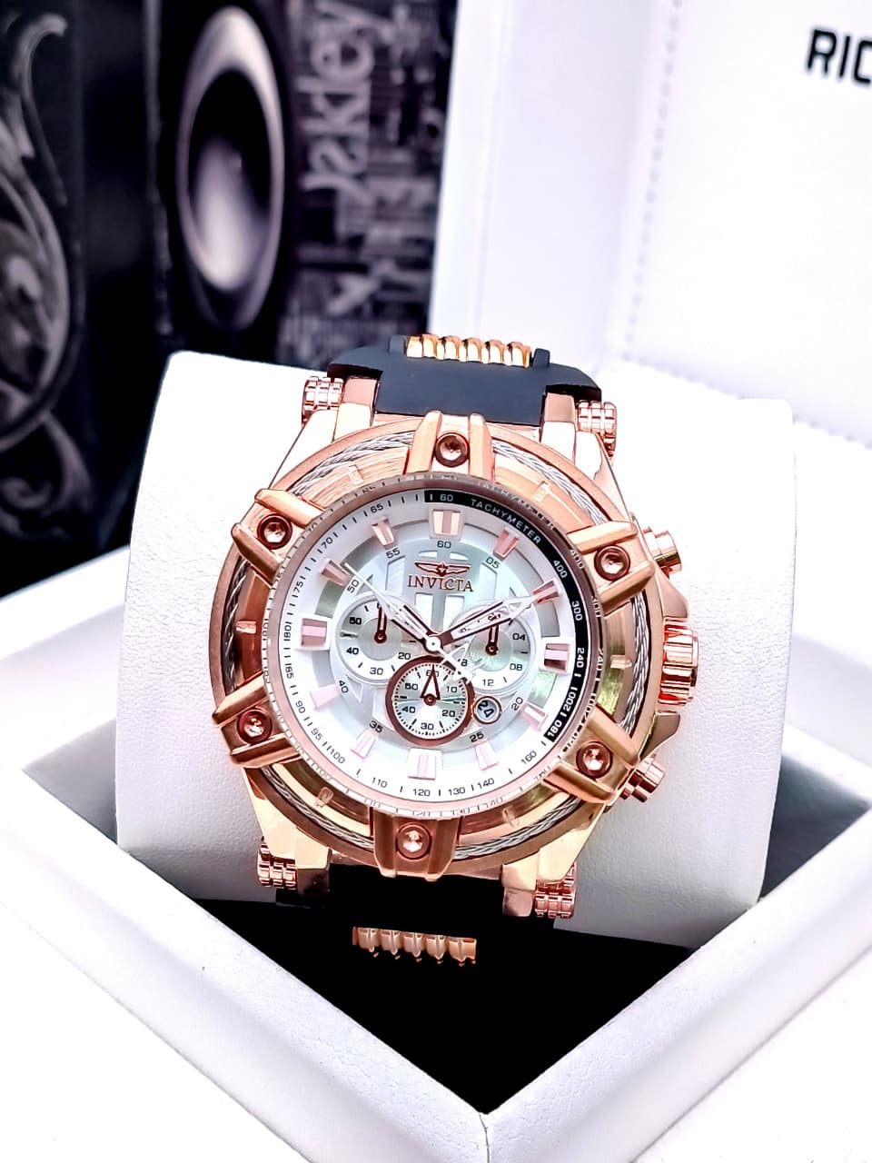 INVICTA