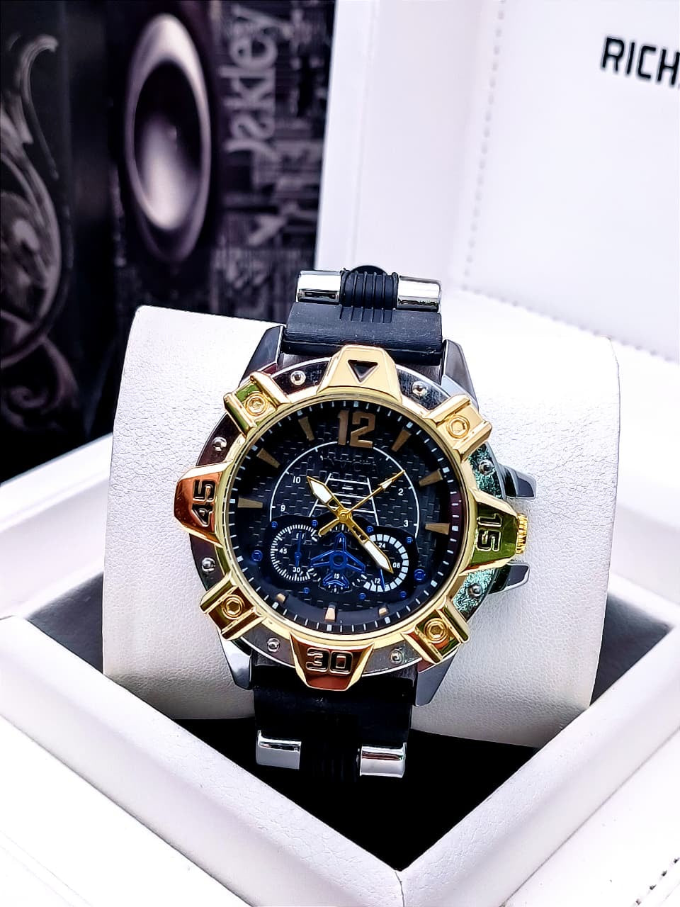INVICTA