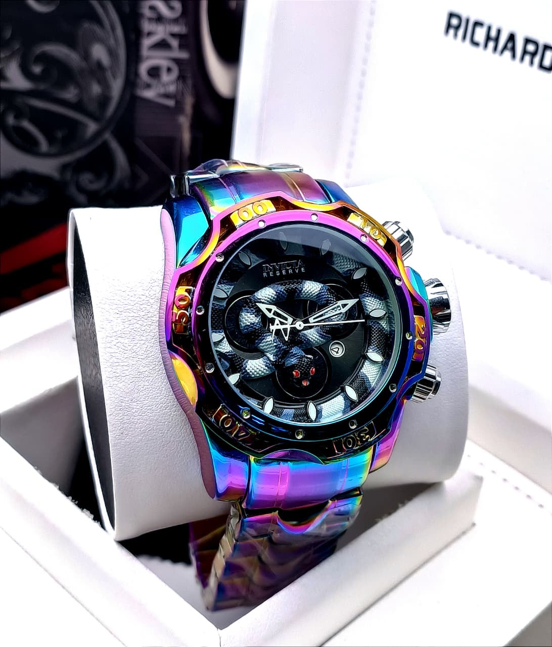 INVICTA