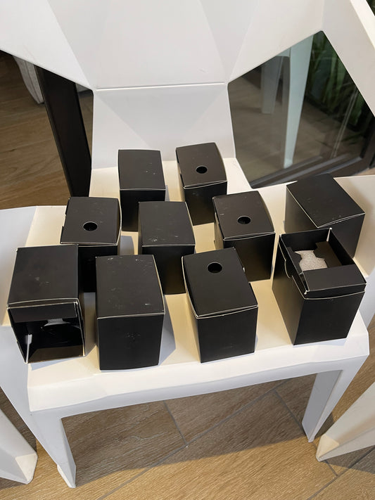 10 CAJAS NEGRAS DE PRESENTACIÓN