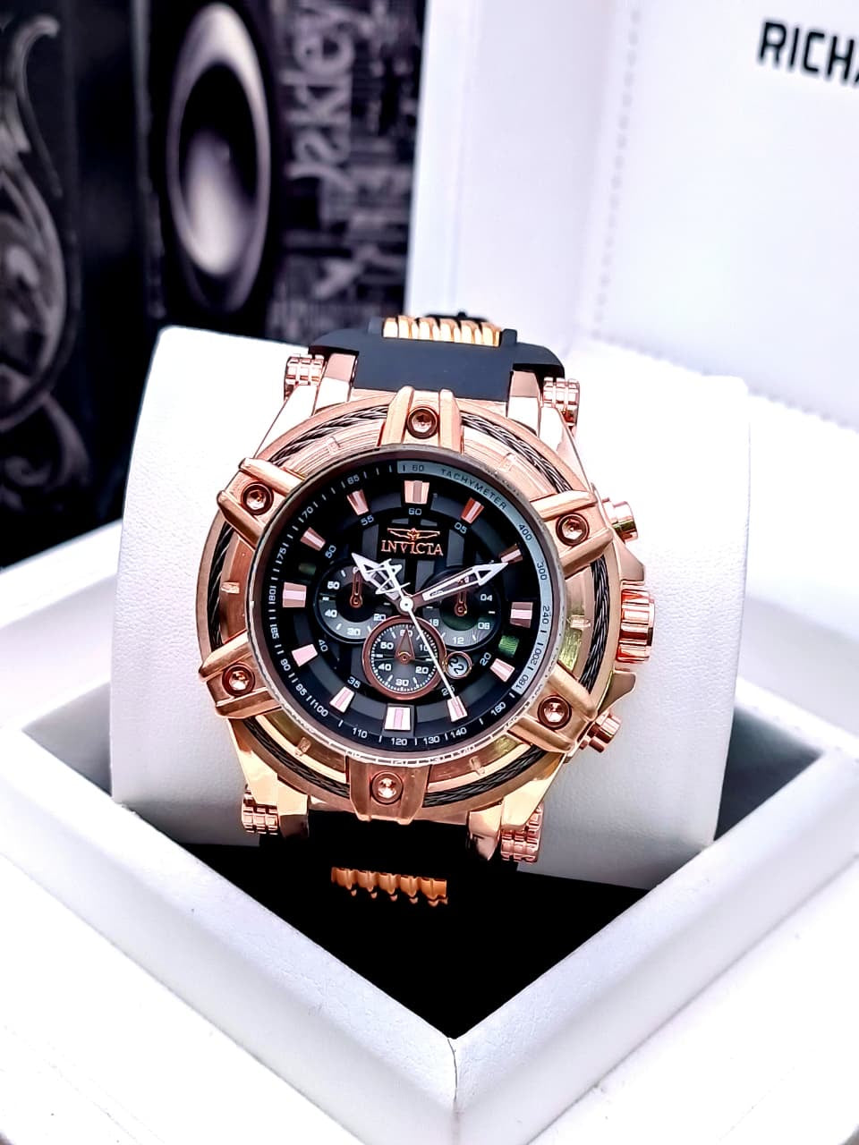 INVICTA