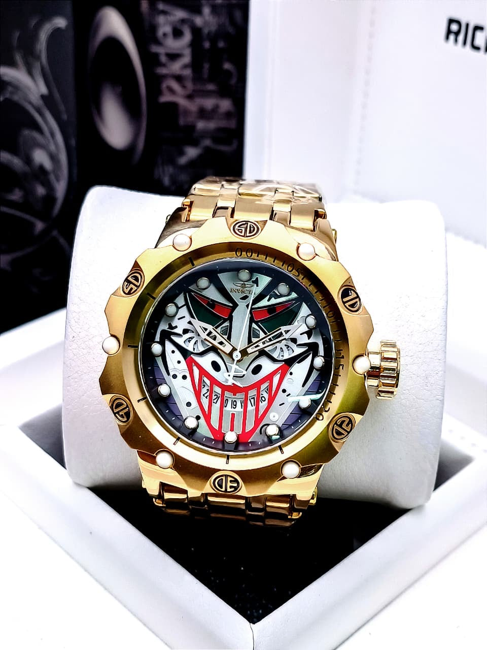 INVICTA