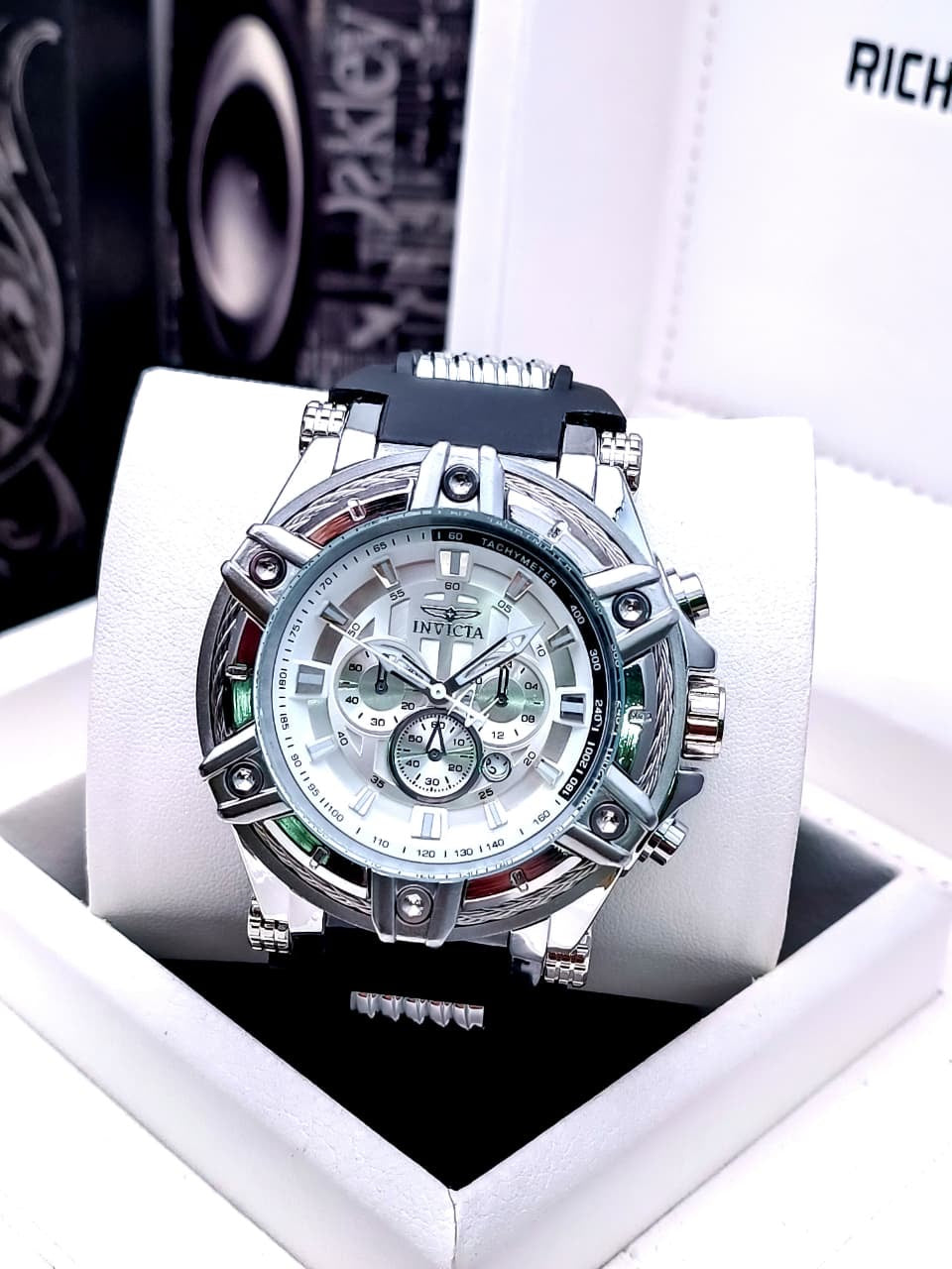 INVICTA