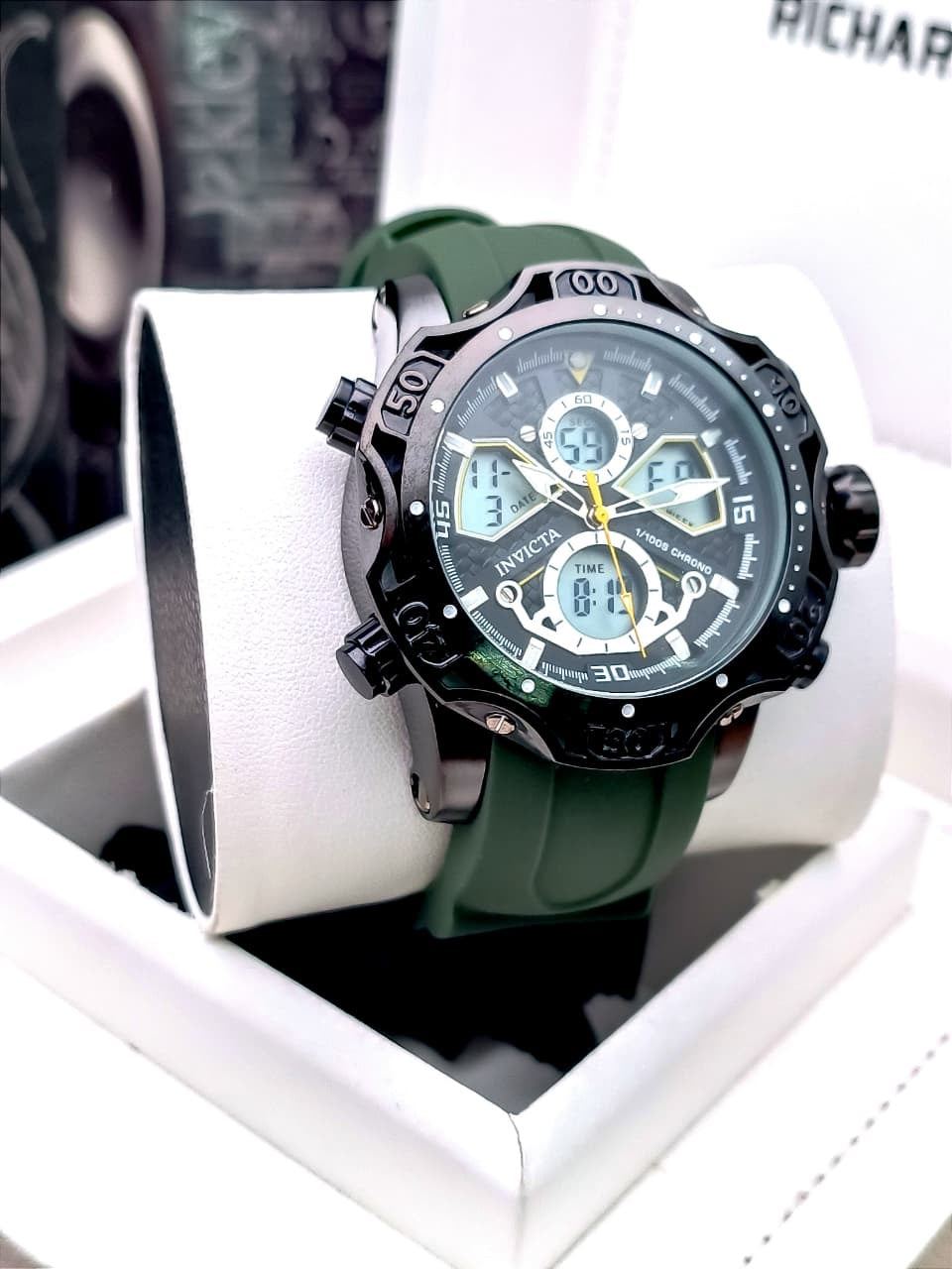 INVICTA DOBLE HORA