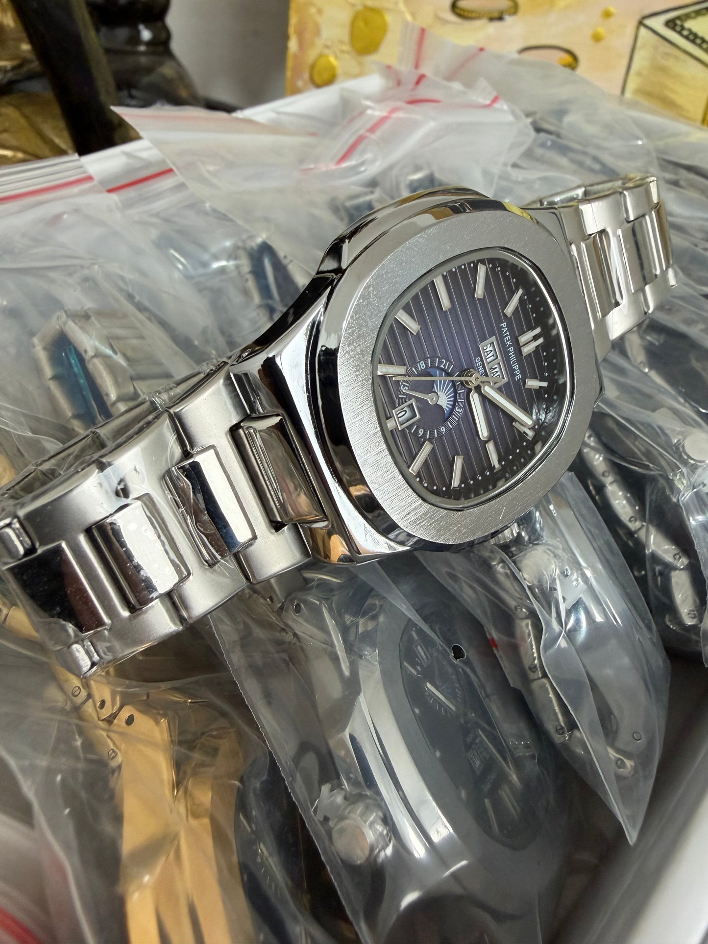 CAJA DE CONTAINER PATEK PHILIPPE SEMIAUTOMÁTICO X25