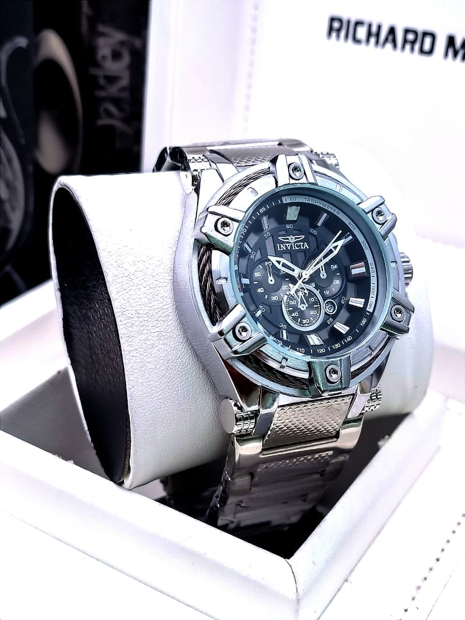 INVICTA