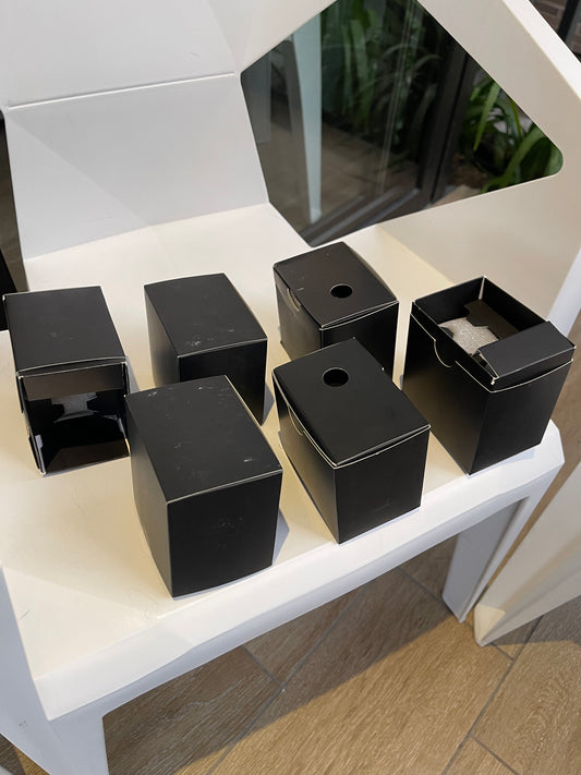 6 CAJAS NEGRAS DE PRESENTACIÓN