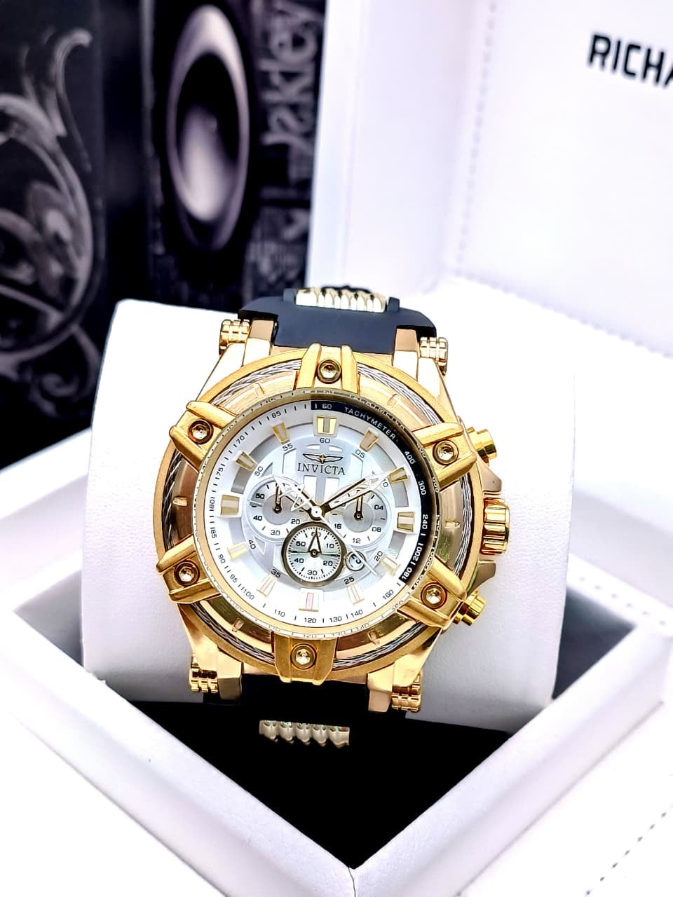 INVICTA