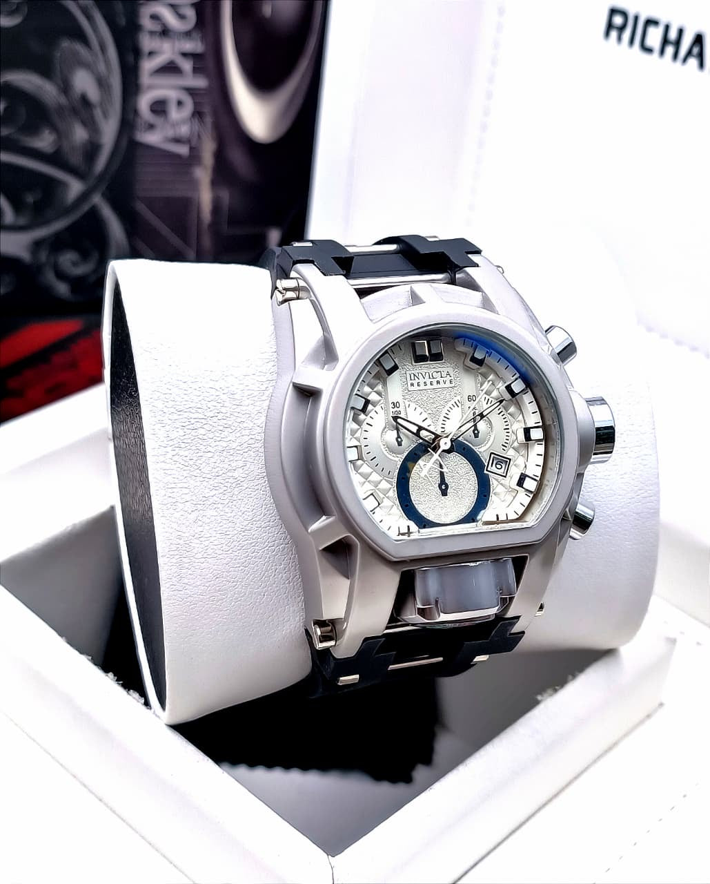 INVICTA