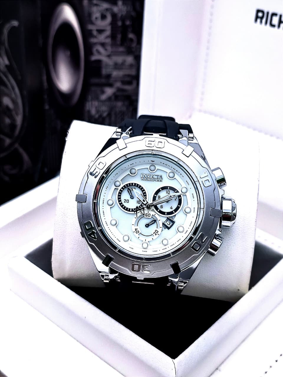 INVICTA