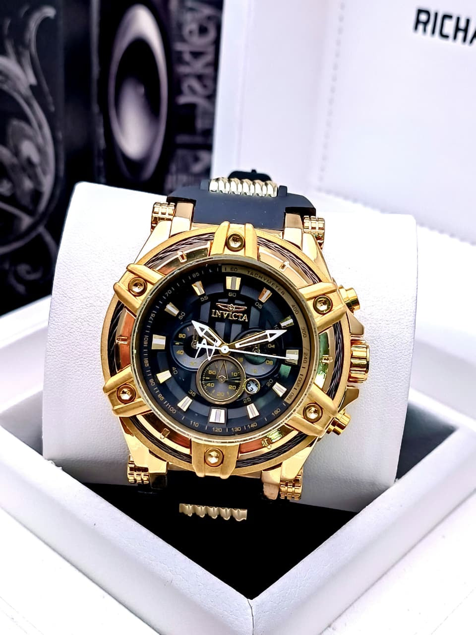 INVICTA