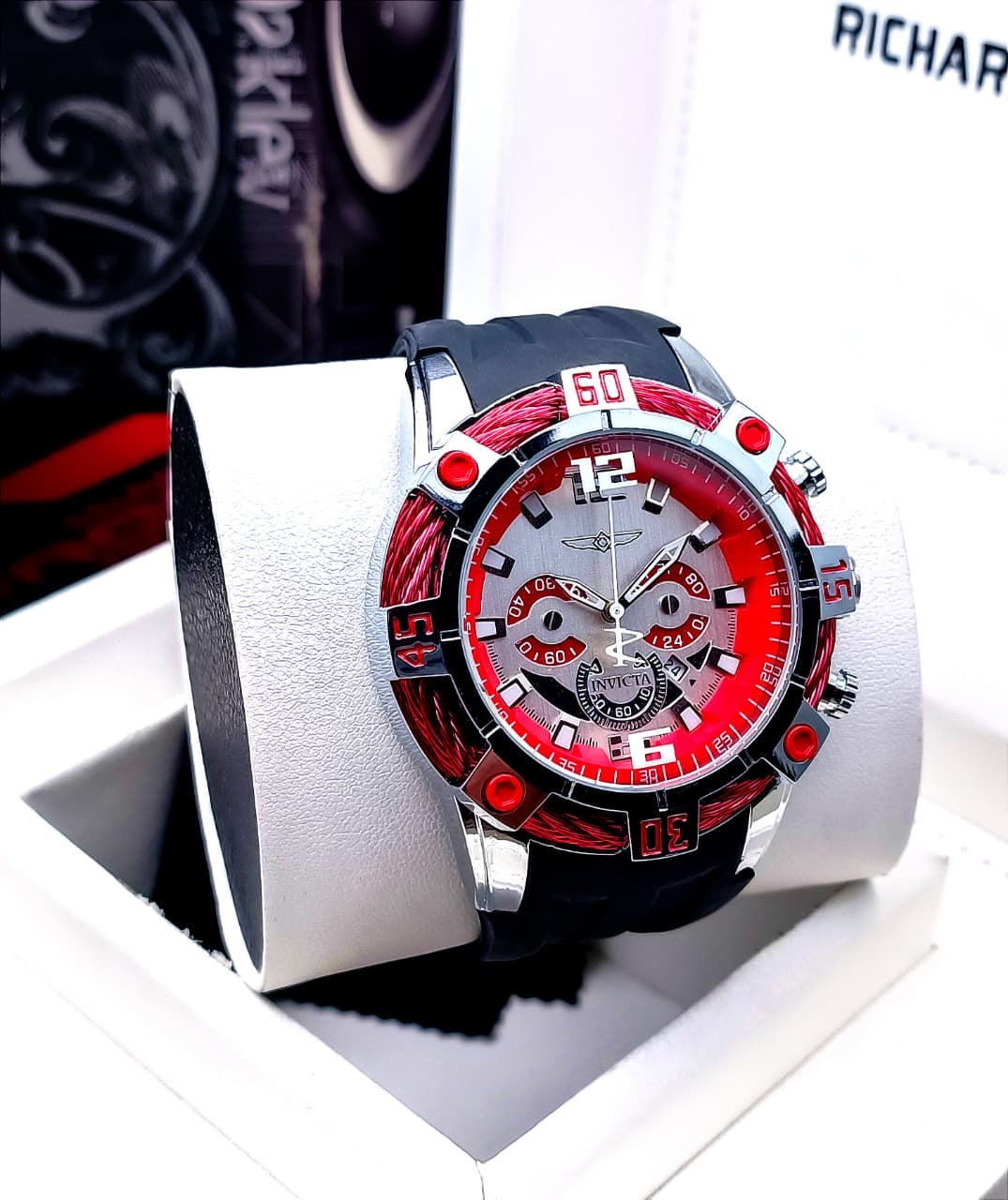 INVICTA