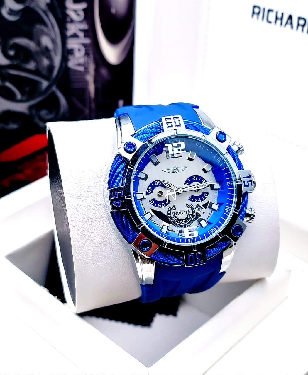 INVICTA