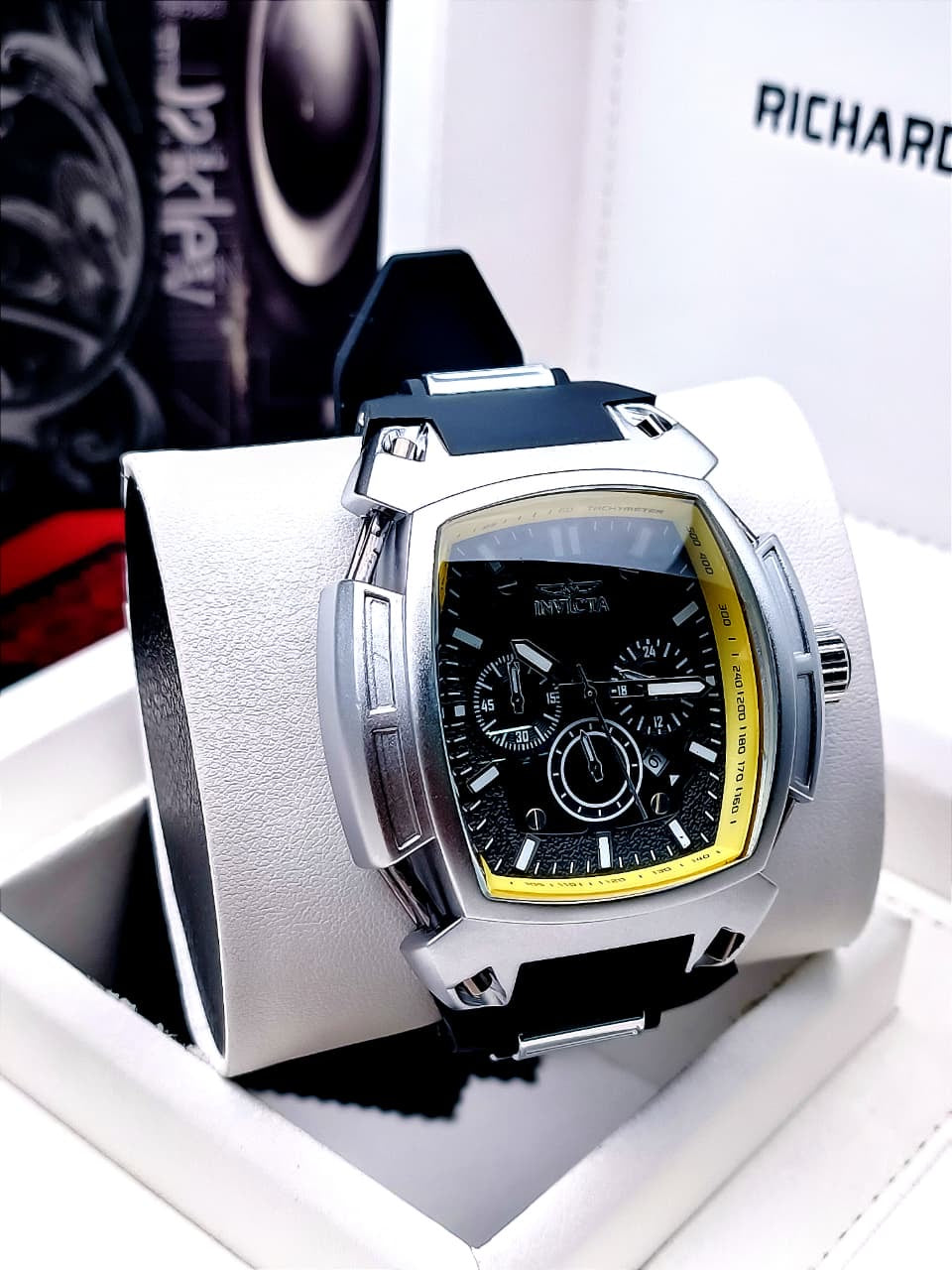 INVICTA
