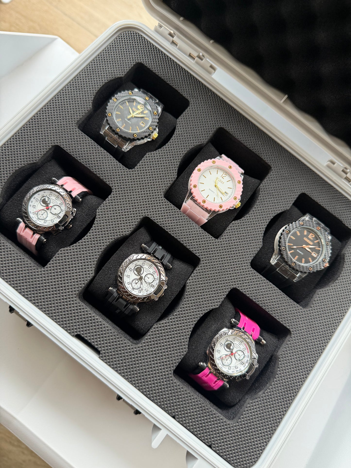COMBO ÚNICO TISSOT GUESS DAMA X6