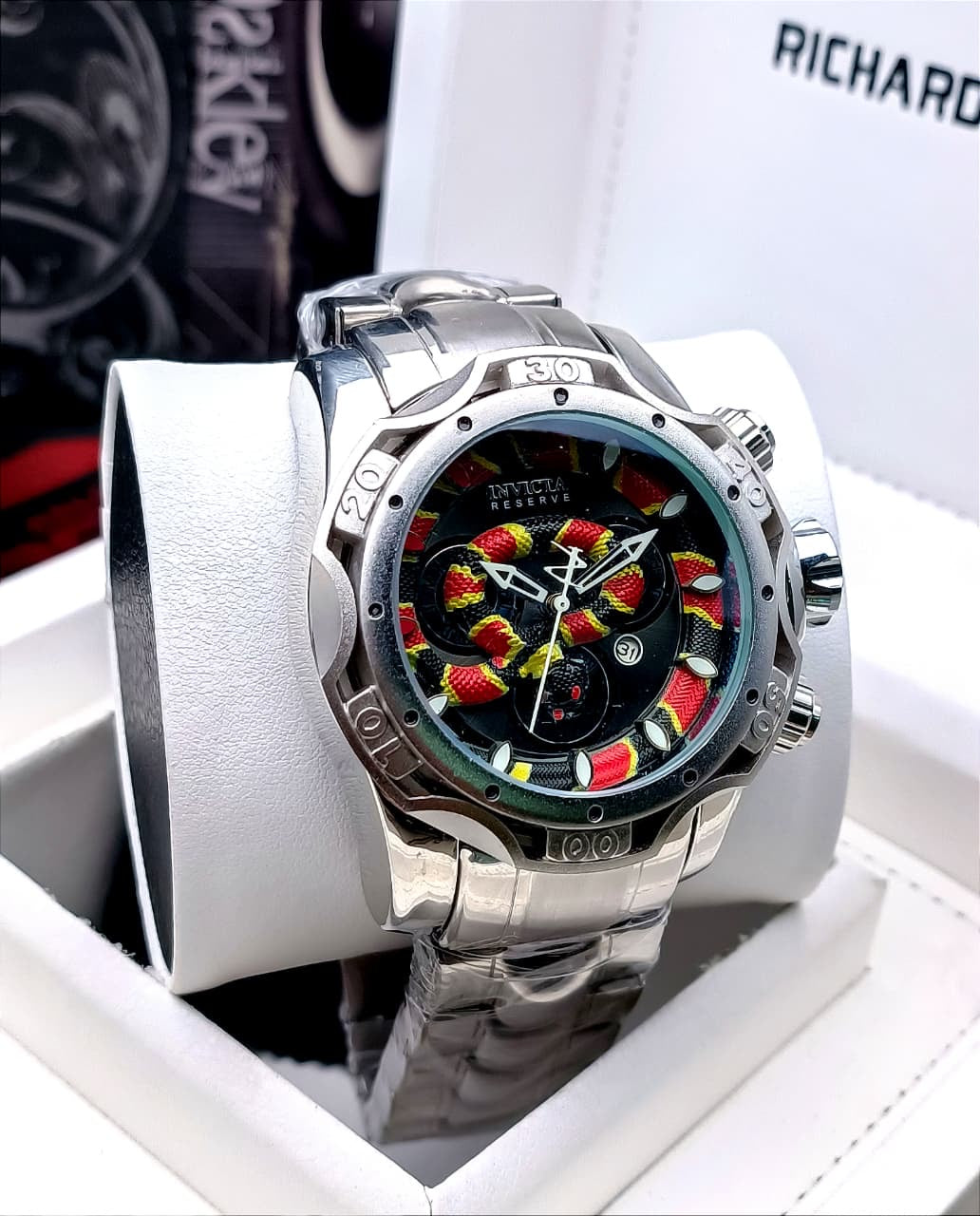 INVICTA
