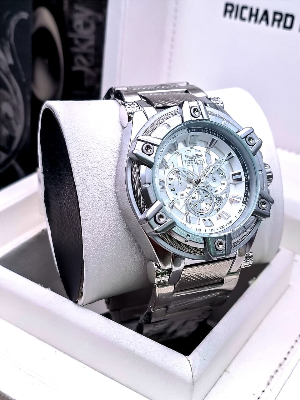 INVICTA