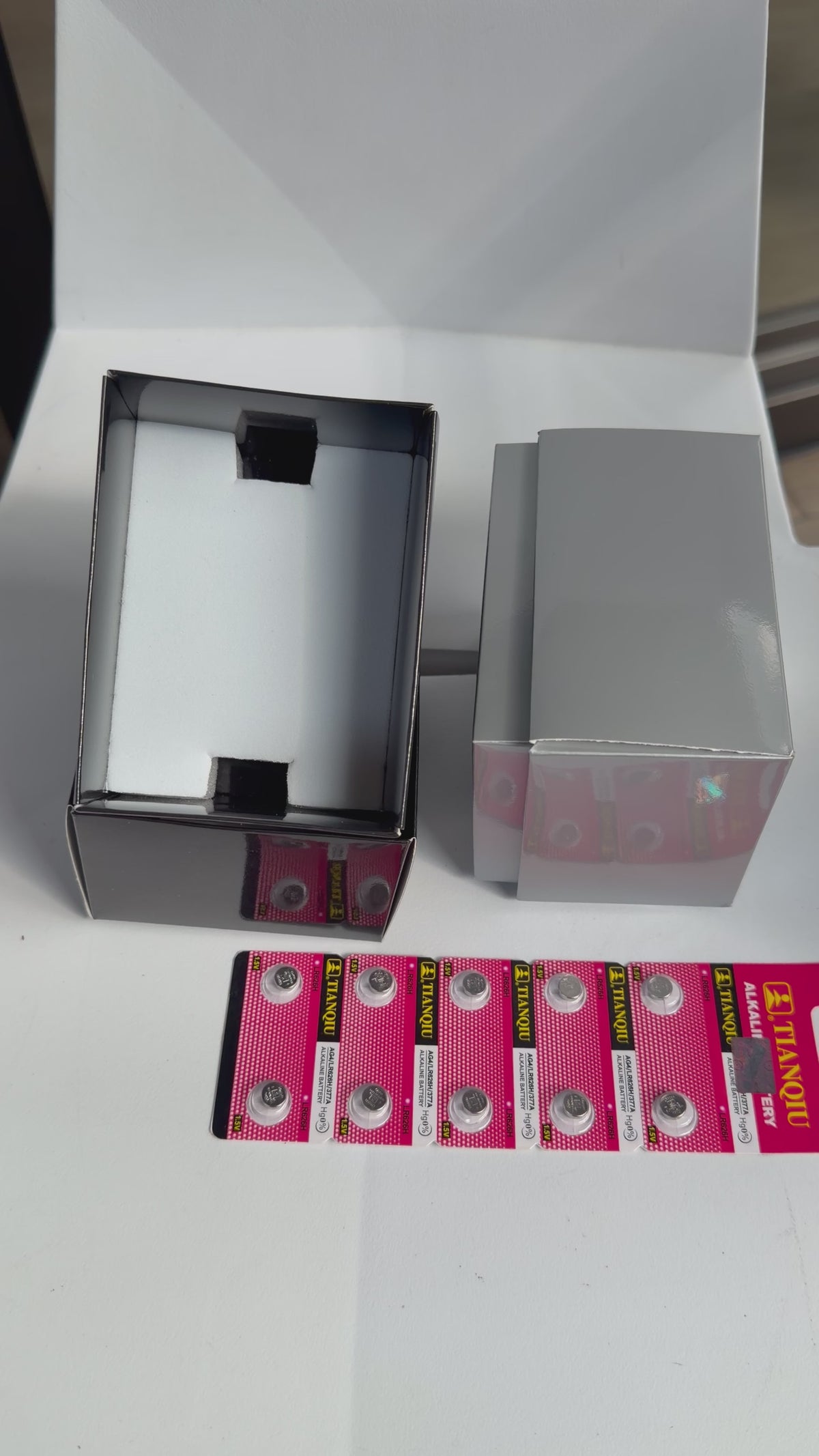 1 caja de presentación con 1 pila de repuesto